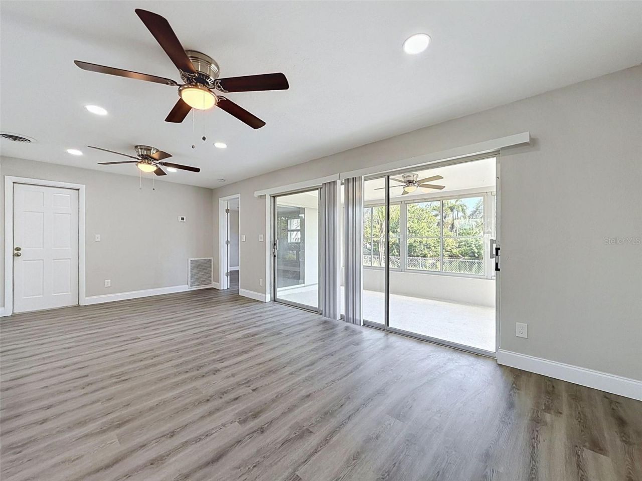 307 87th Avenue Ne, Saint Petersburg, FL 33702 Photo