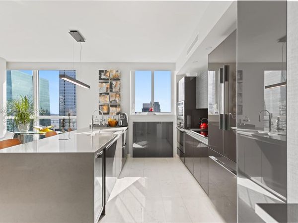 1080 Brickell Ave , Unit 3300, Miami, FL 33131