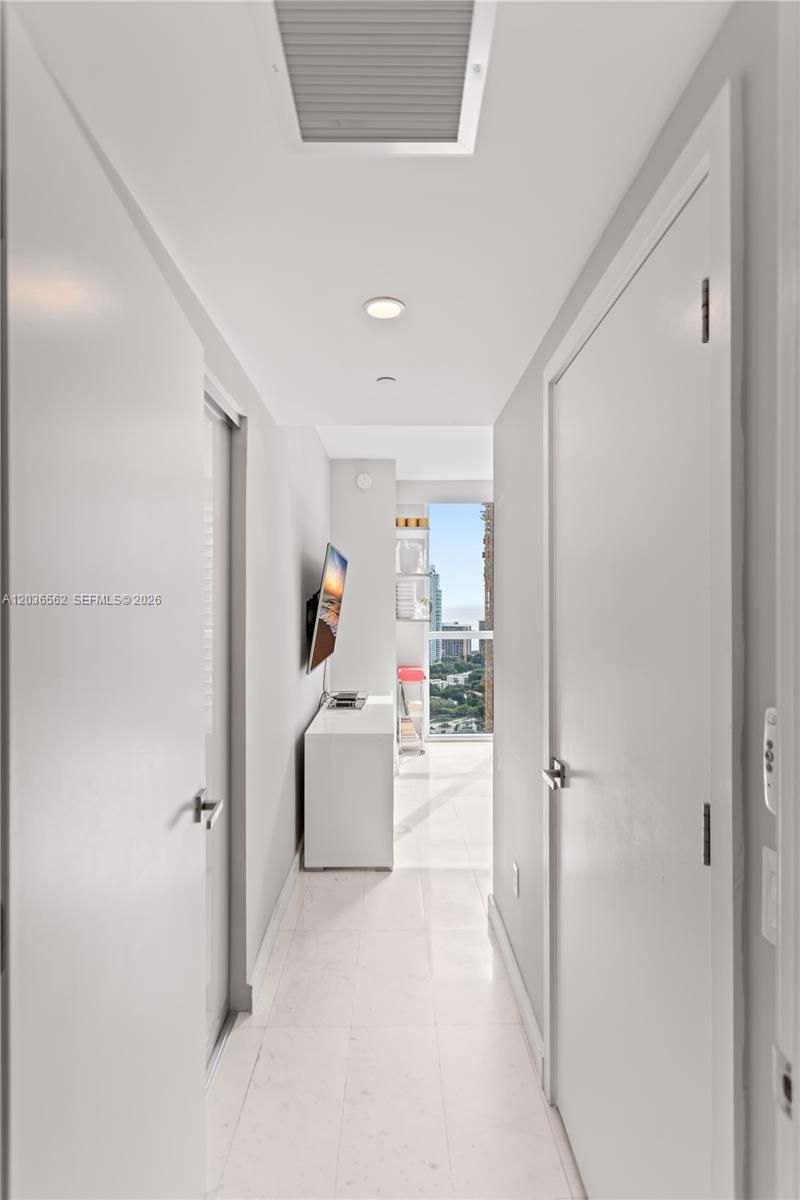 1080 Brickell Ave , Unit 3300, Miami, FL 33131 Photo