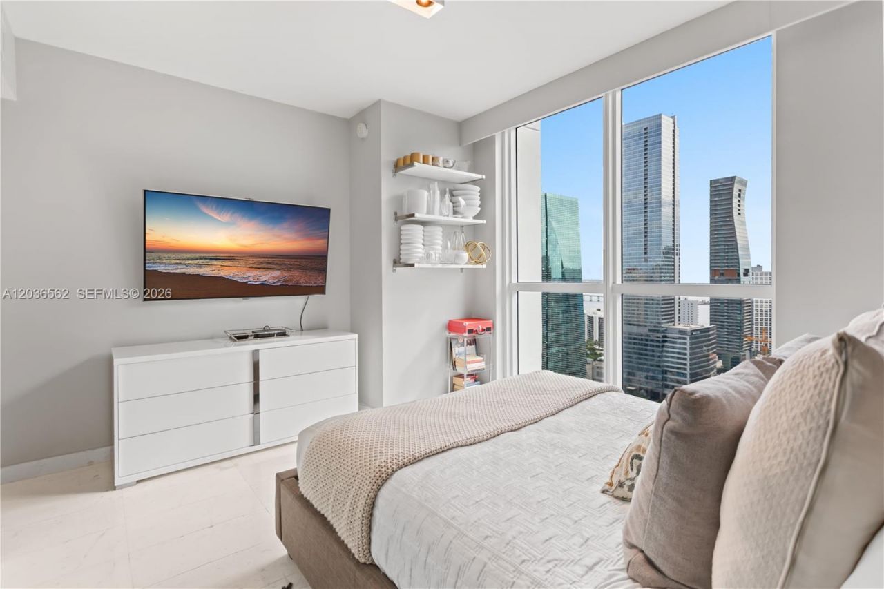 1080 Brickell Ave , Unit 3300, Miami, FL 33131 Photo