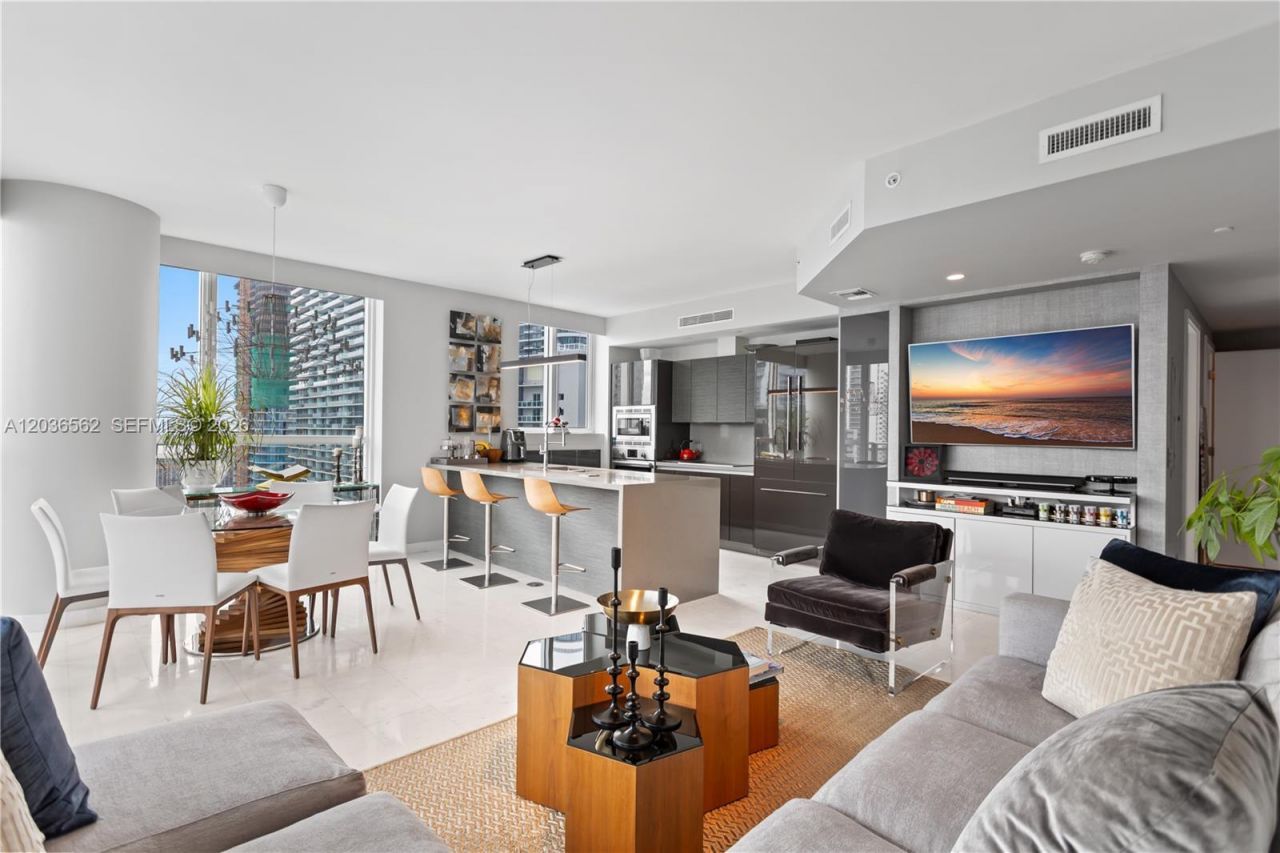 1080 Brickell Ave , Unit 3300, Miami, FL 33131 Photo