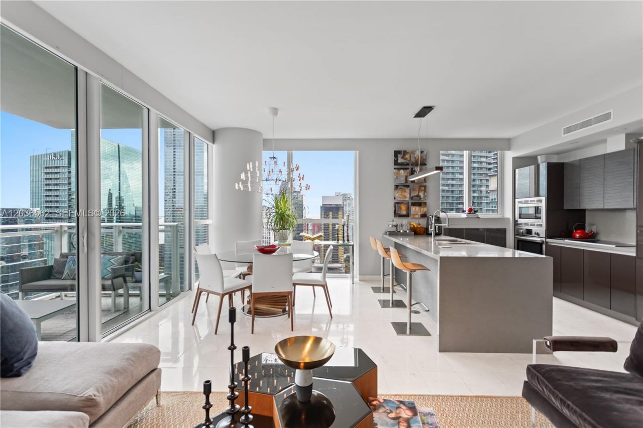 1080 Brickell Ave , Unit 3300, Miami, FL 33131 Photo