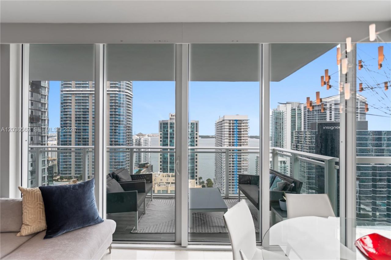 1080 Brickell Ave , Unit 3300, Miami, FL 33131 Photo
