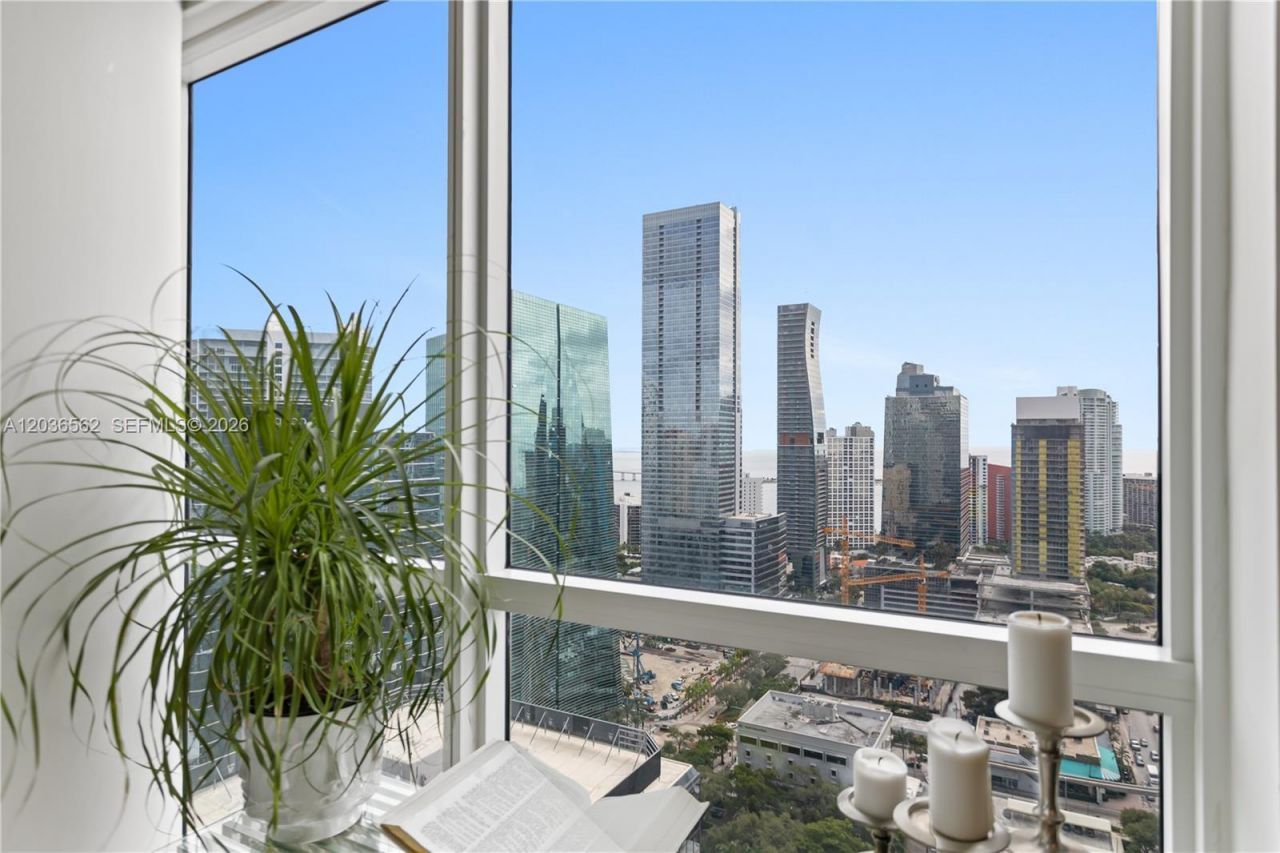 1080 Brickell Ave , Unit 3300, Miami, FL 33131 Photo