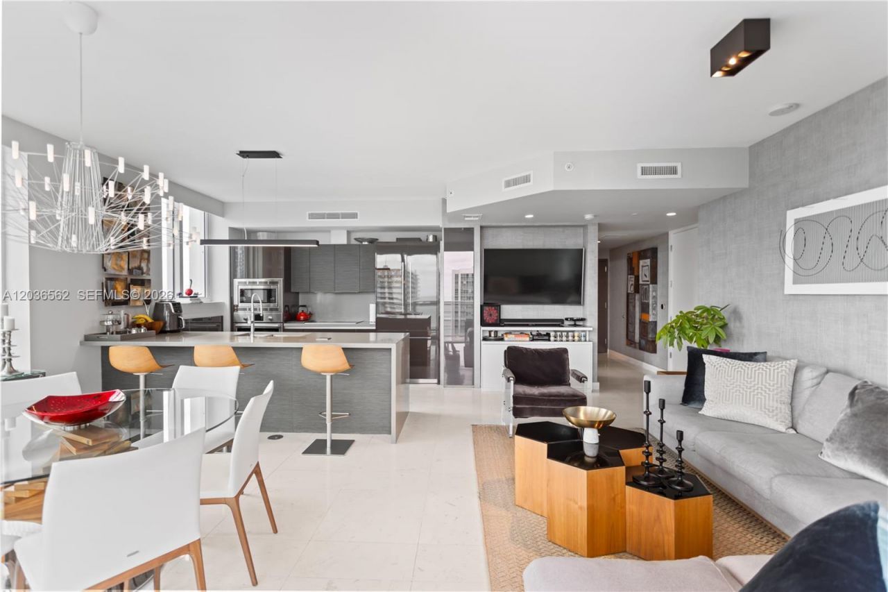 1080 Brickell Ave , Unit 3300, Miami, FL 33131 Photo