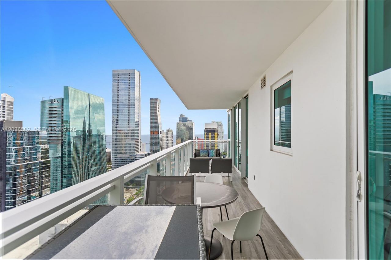 1080 Brickell Ave , Unit 3300, Miami, FL 33131 Photo