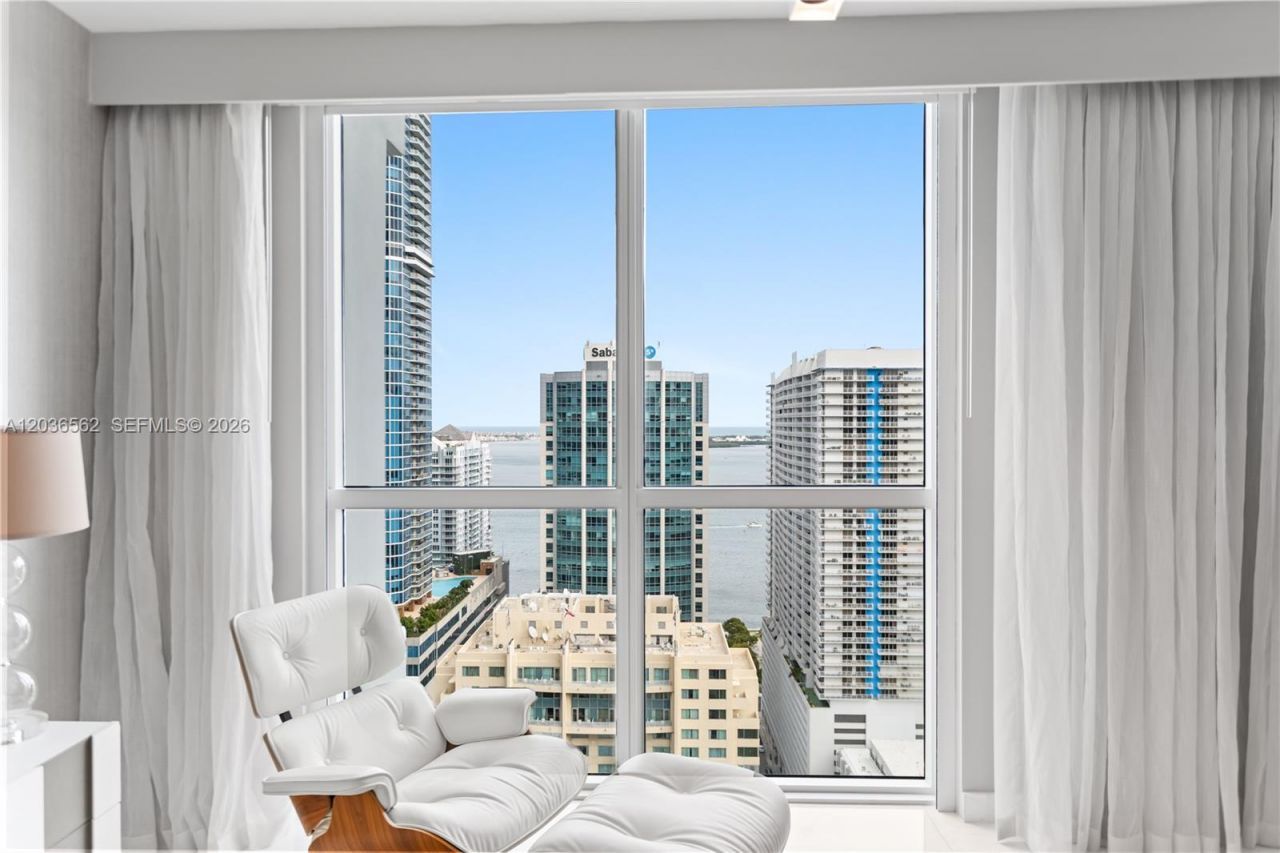 1080 Brickell Ave , Unit 3300, Miami, FL 33131 Photo