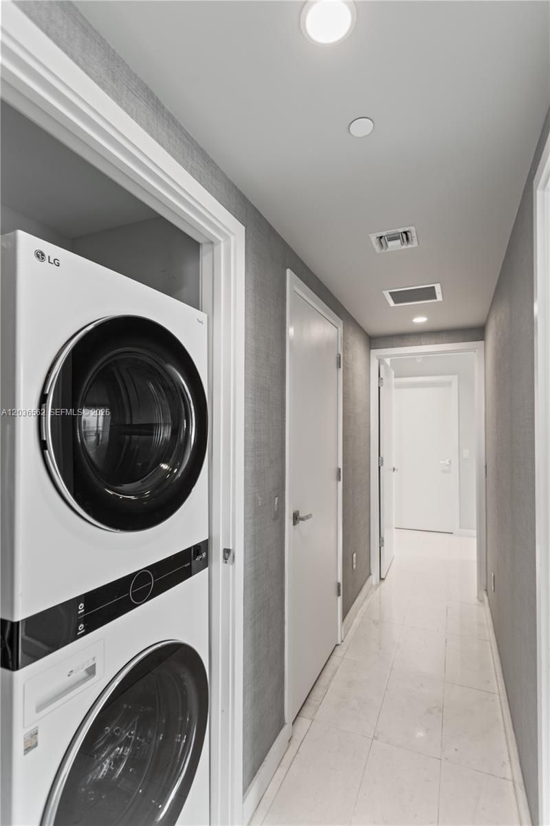1080 Brickell Ave , Unit 3300, Miami, FL 33131 Photo