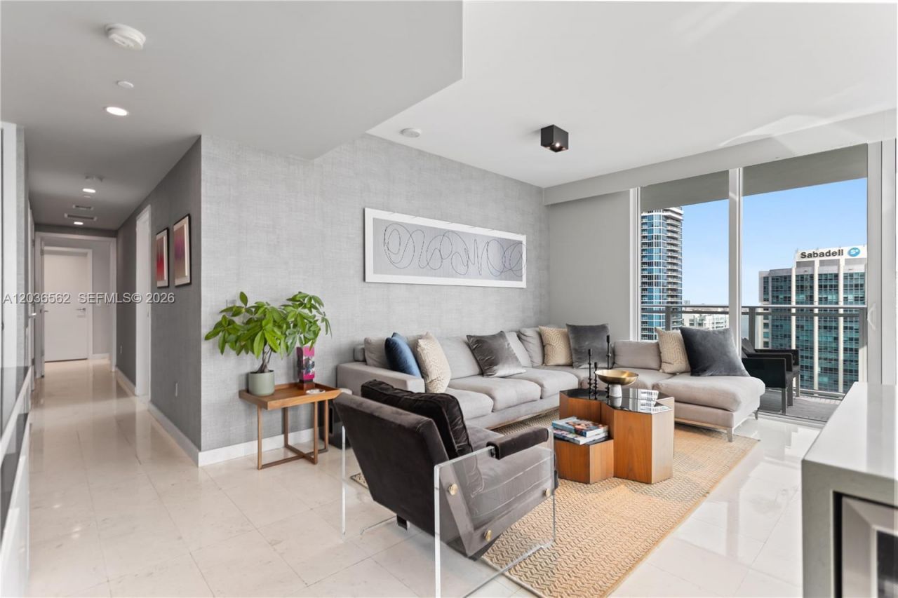 1080 Brickell Ave , Unit 3300, Miami, FL 33131 Photo