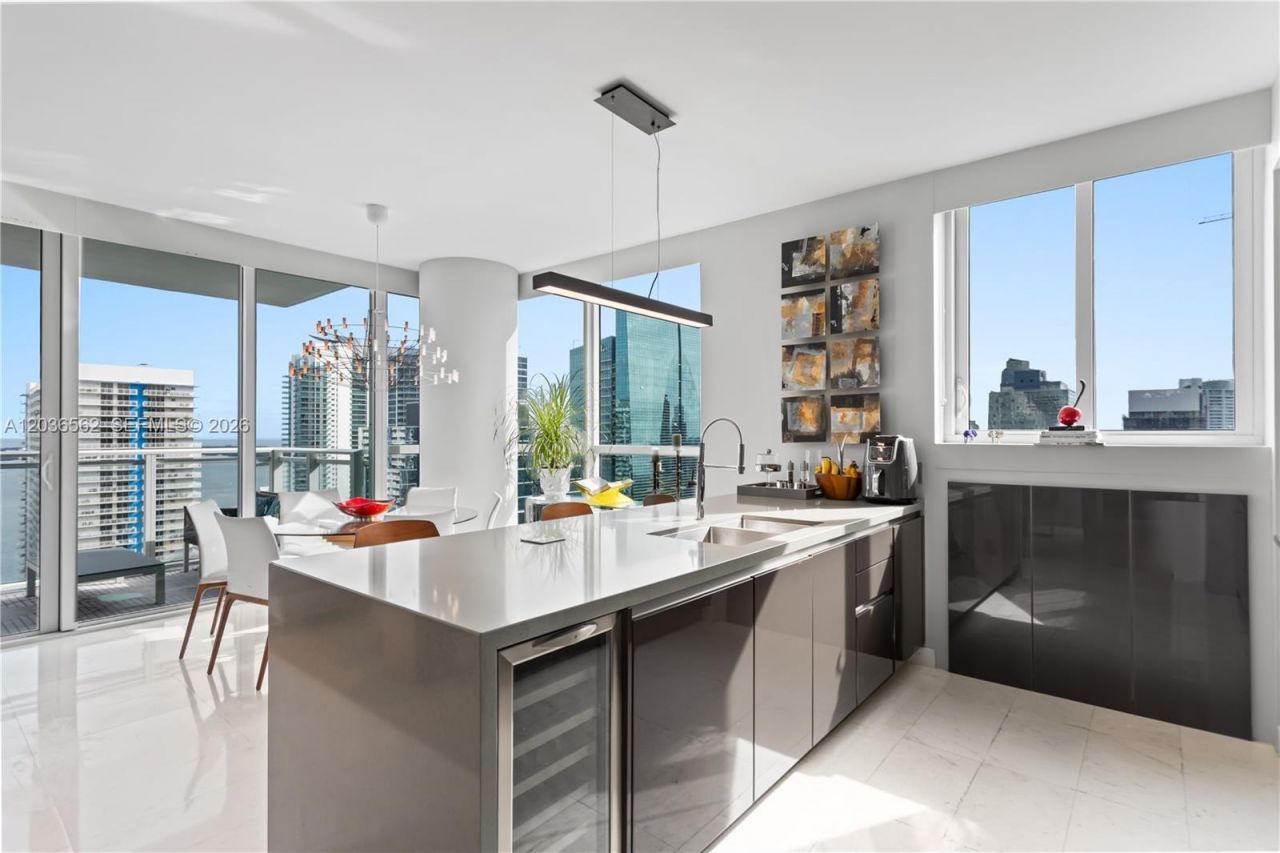 1080 Brickell Ave , Unit 3300, Miami, FL 33131 Photo