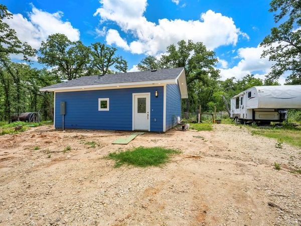 868 County Road 405 , Buckholts, TX 76518