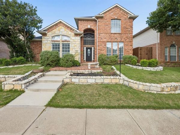 804 Summit Pointe, Lewisville, TX 75077
