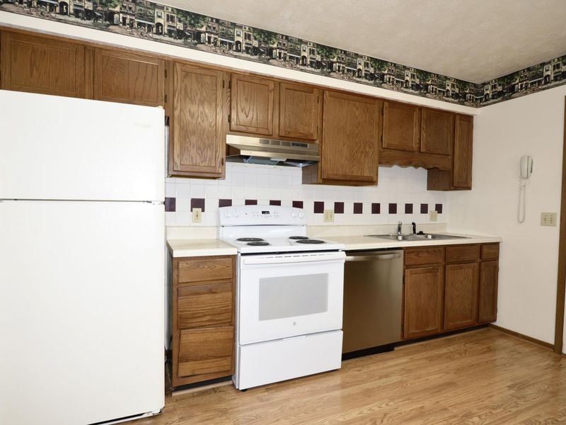4936 E Brannan Drive, Springfield, OH 45502 Photo 11