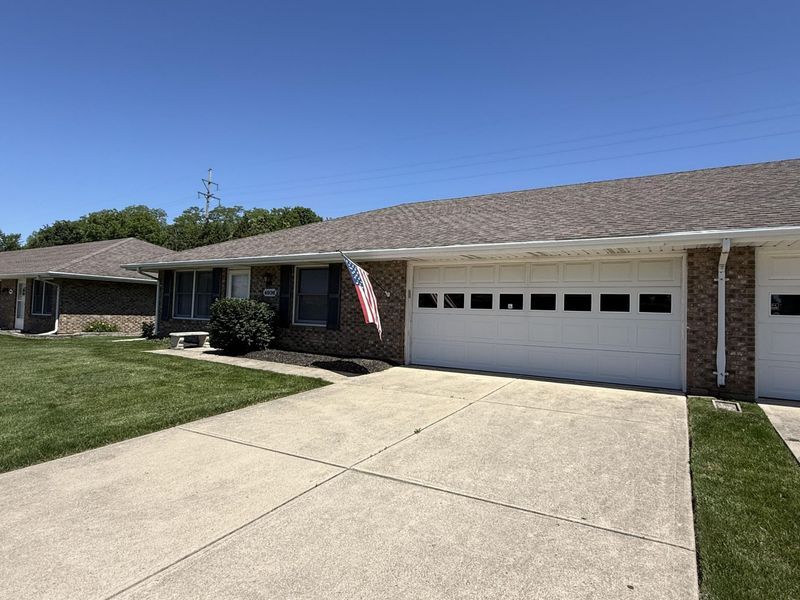 4936 E Brannan Drive, Springfield, OH 45502 Photo 5