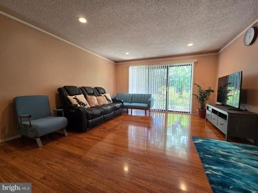 13 RICKARD COURT, LAWRENCE, NJ 08648