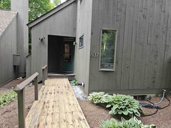 637 Marmot Lane, Grantham, NH 03753