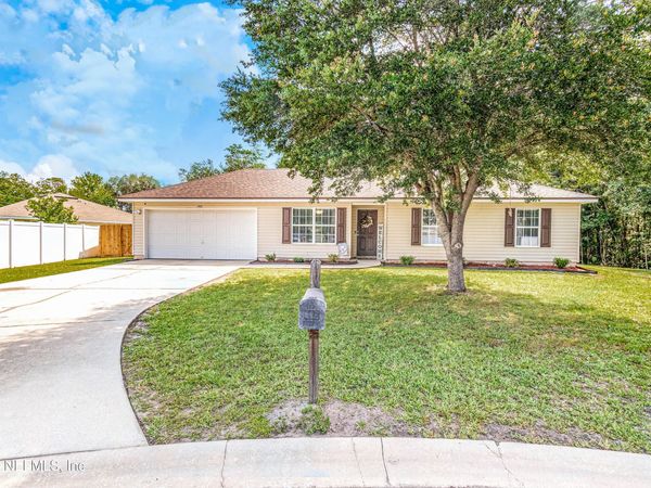 431 THOMAS Court, Macclenny, FL 32063