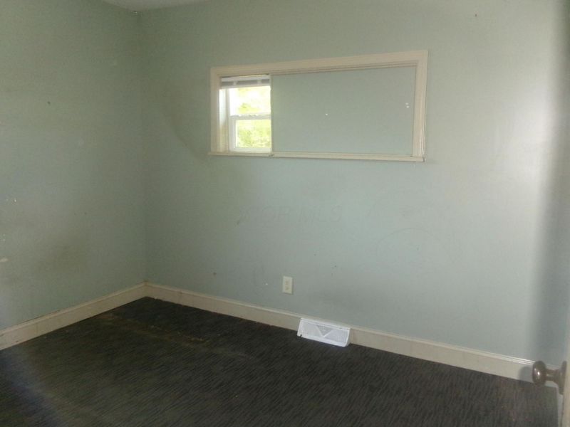 1876 Vaughn Street, Columbus, OH 43223 Photo 11