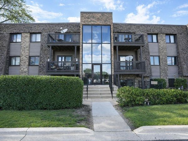 1486 Stonebridge Circle , Unit A5, Wheaton, IL 60189