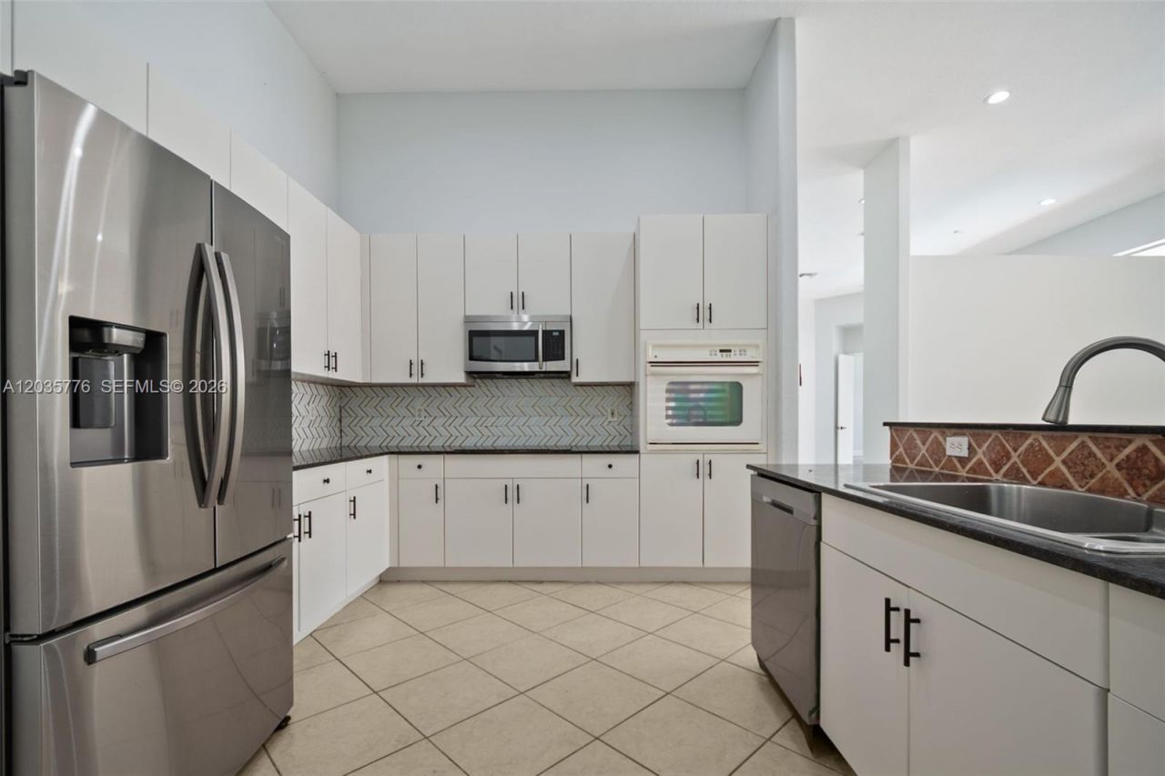 15957 SW 16th St, Unit N/A, Pembroke Pines, FL 33027 Photo