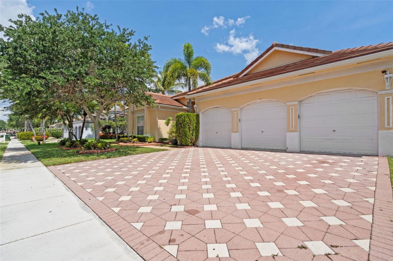 15957 SW 16th St, Unit N/A, Pembroke Pines, FL 33027 Photo