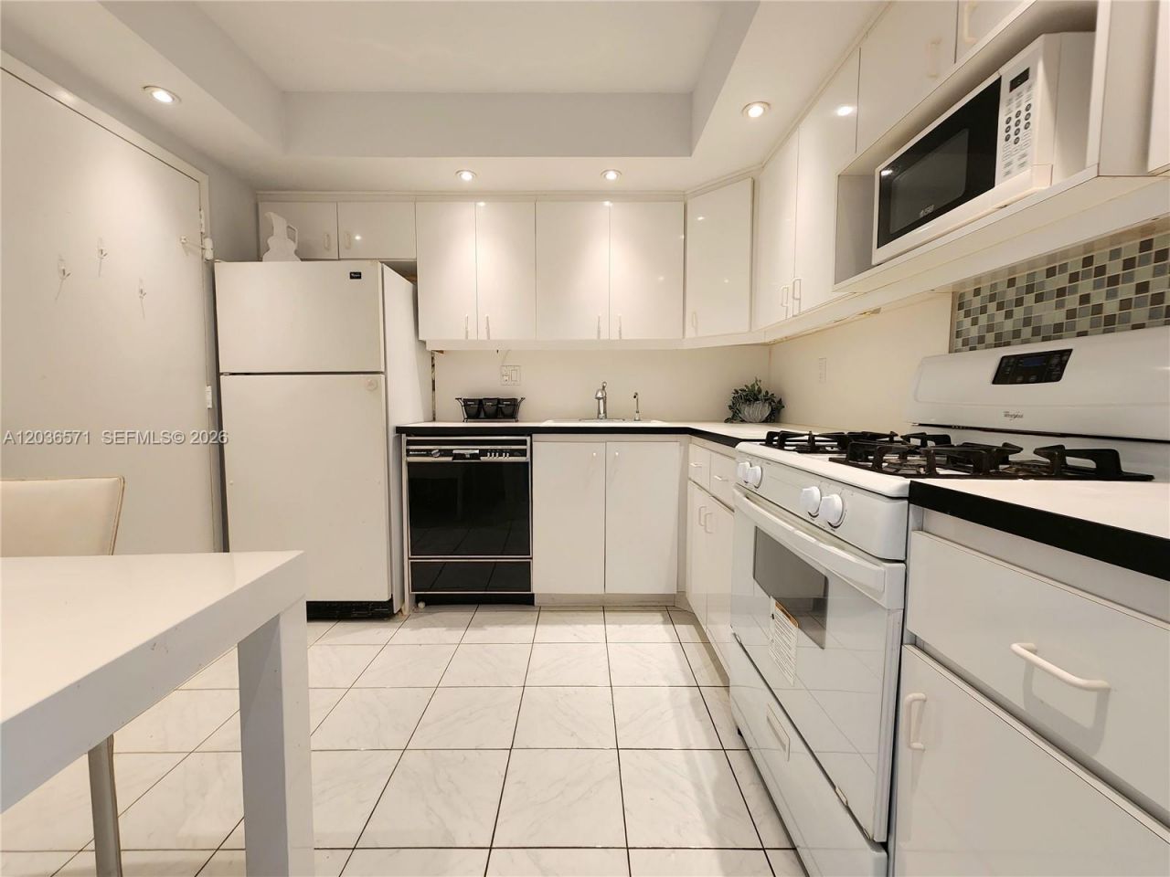 2030 S Ocean Dr, Unit 401, Hallandale Beach, FL 33009 Photo