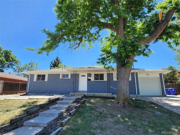210 E Geddes Avenue , Littleton, CO 80122
