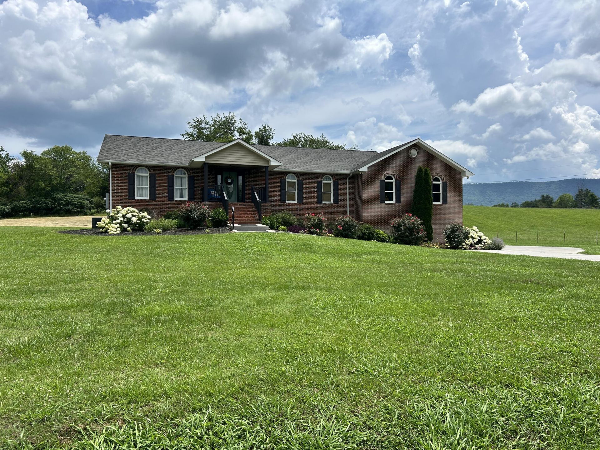 121 County Road 903, Etowah, TN 37331 Main Photo