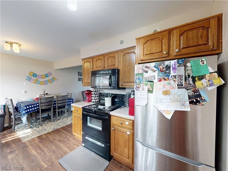 37450 Green Drive, Eastlake, OH 44095 Photo 12