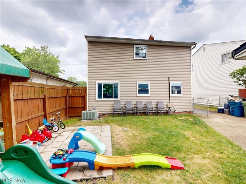 37450 Green Drive, Eastlake, OH 44095 Photo 30