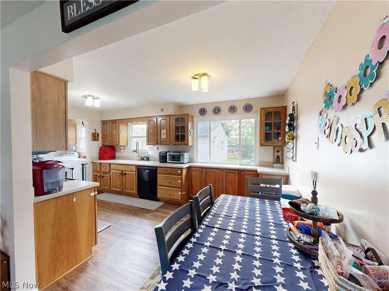 37450 Green Drive, Eastlake, OH 44095 Photo 7