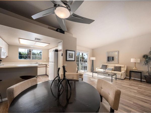 505 S Farrell Drive , Unit D18, Palm Springs, CA 92264