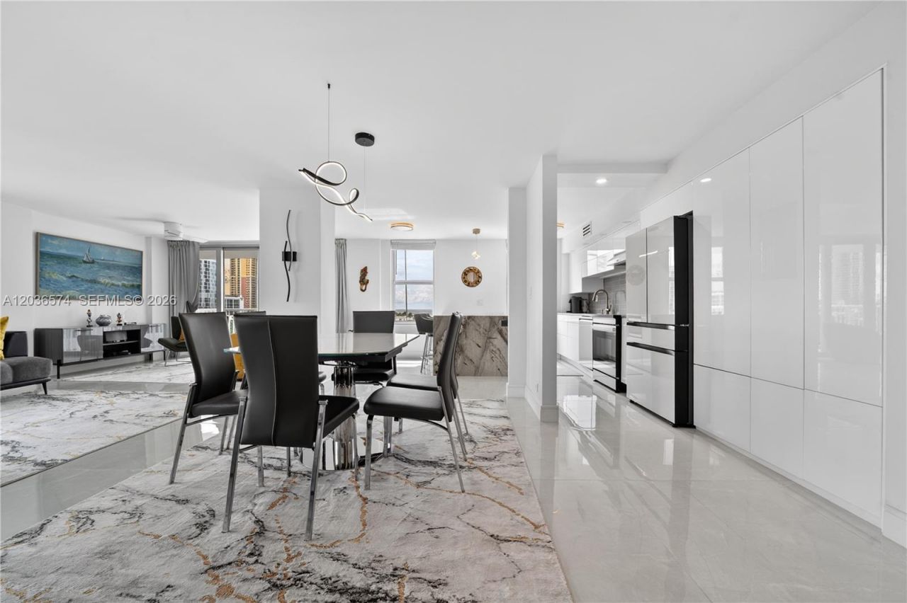 231 174th St , Unit 818, Sunny Isles Beach, FL 33160 Photo