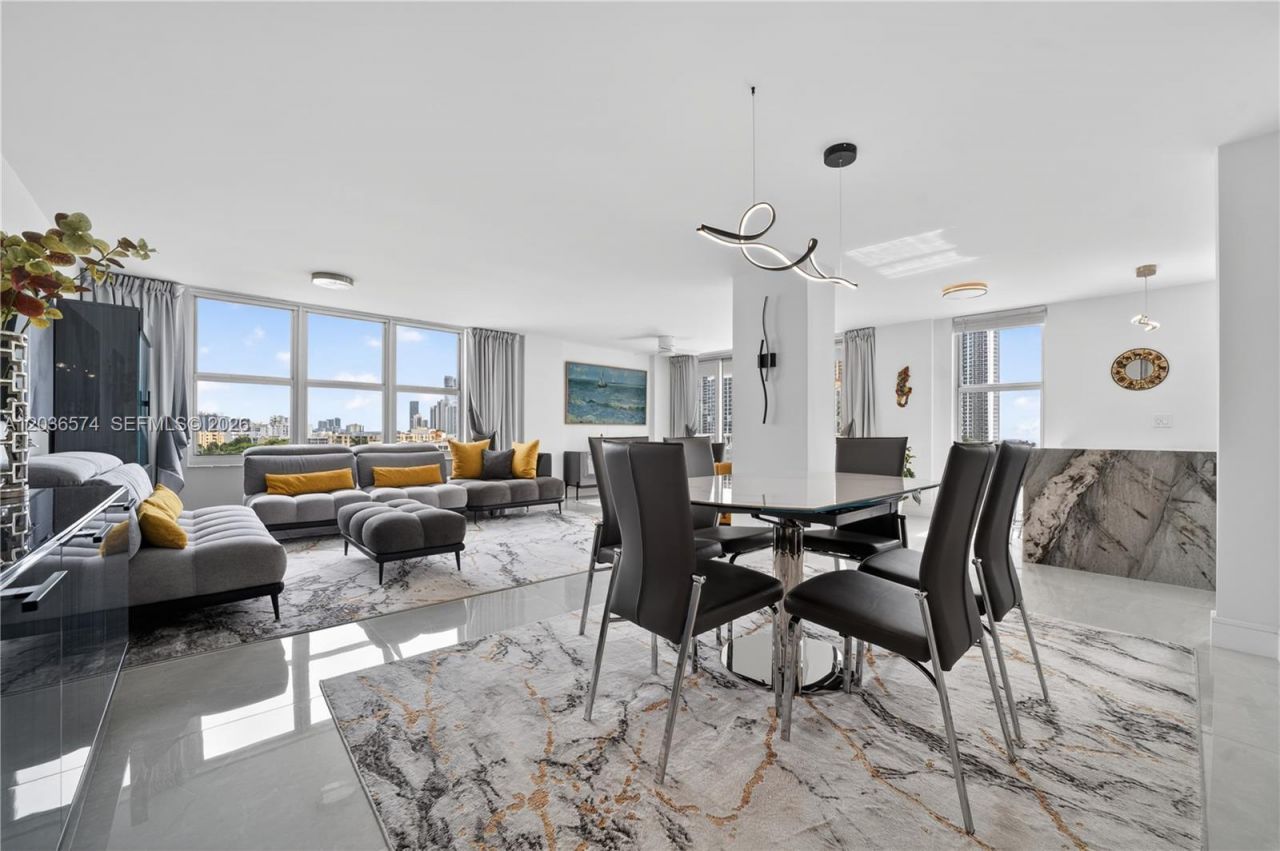 231 174th St , Unit 818, Sunny Isles Beach, FL 33160 Photo