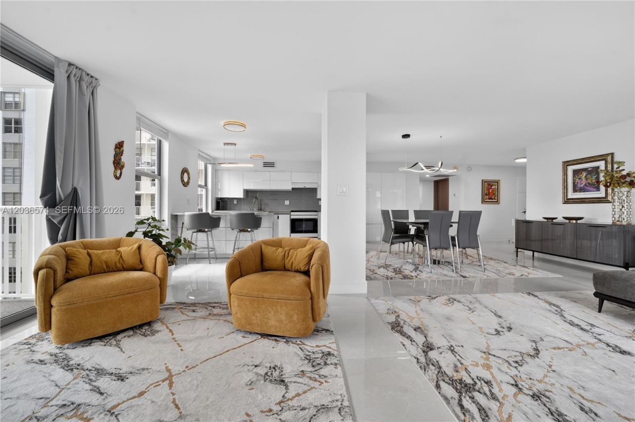 231 174th St , Unit 818, Sunny Isles Beach, FL 33160 Photo