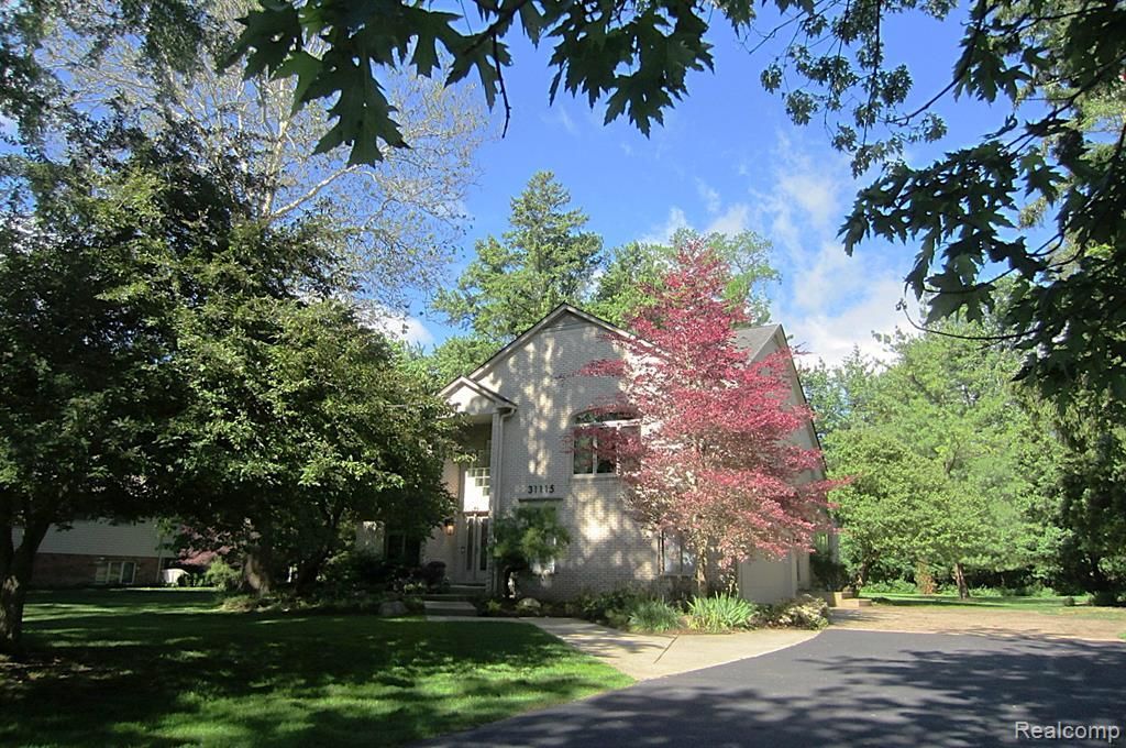 31115 Stafford St, Beverly Hills Vlg, MI 48025 Main Photo