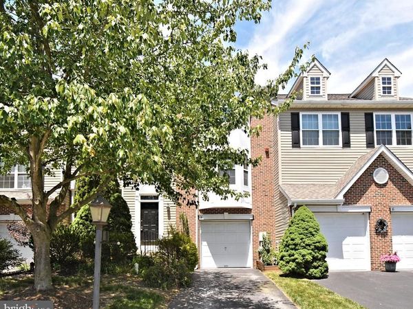 18 NORSHAM WAY , COLLEGEVILLE, PA 19426
