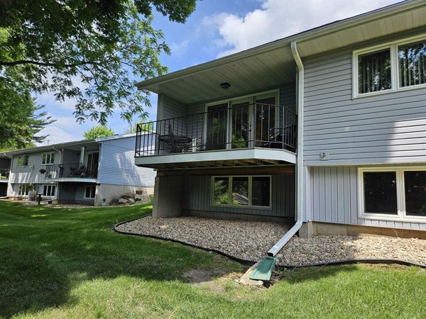 1720 Elizabeth Street, Baraboo, WI 53913