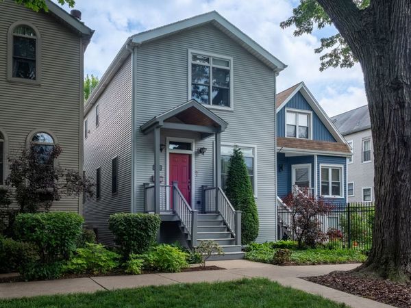 2111 N Whipple Street , Chicago, IL 60647