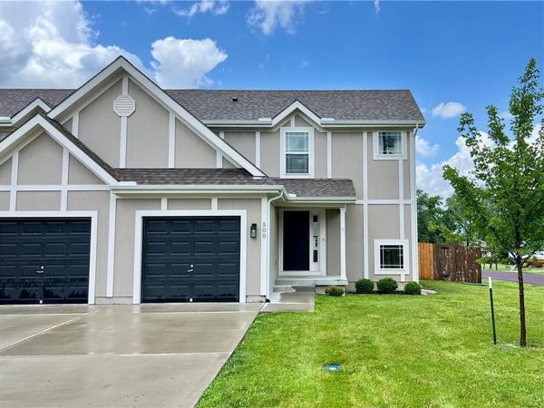 500 W Lawrence Avenue, Spring Hill, KS 66083