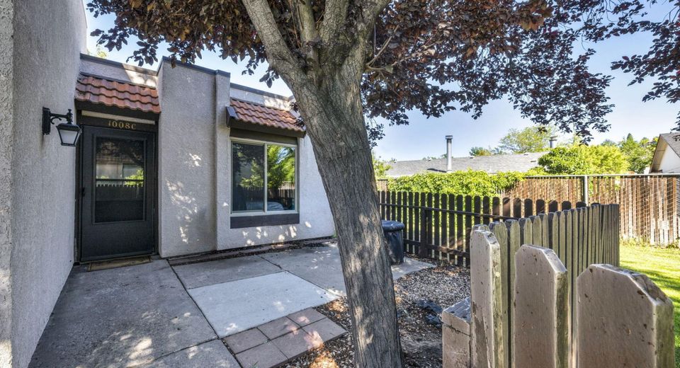 1008 Baywood Drive, Unit C, Sparks, NV 89434 Photo