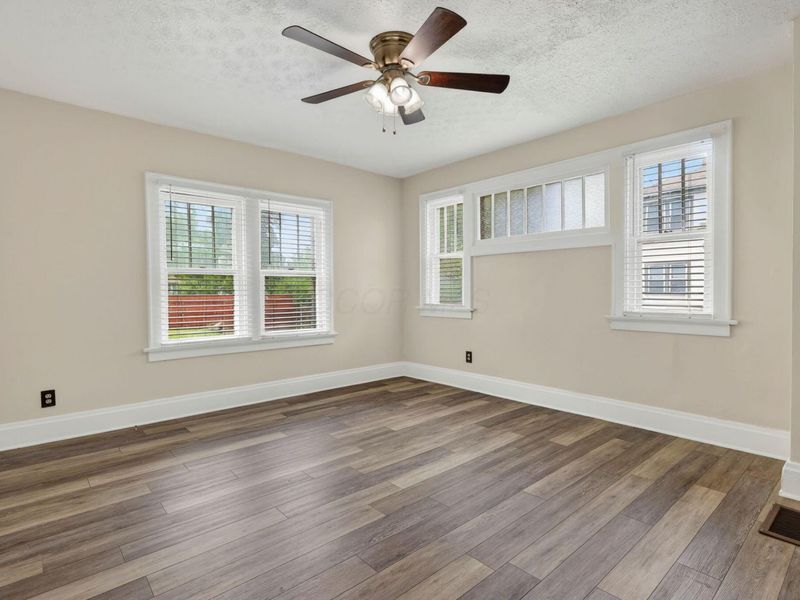 1423 Kenmore Road , Columbus, OH 43211 Photo 13