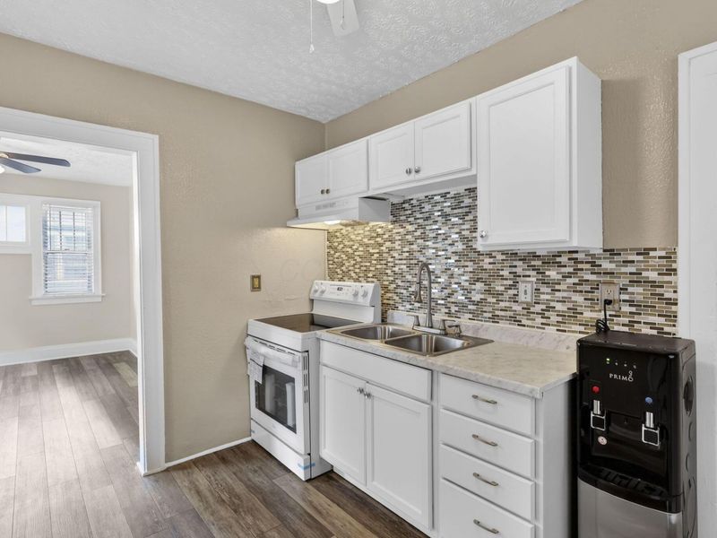 1423 Kenmore Road , Columbus, OH 43211 Photo 18