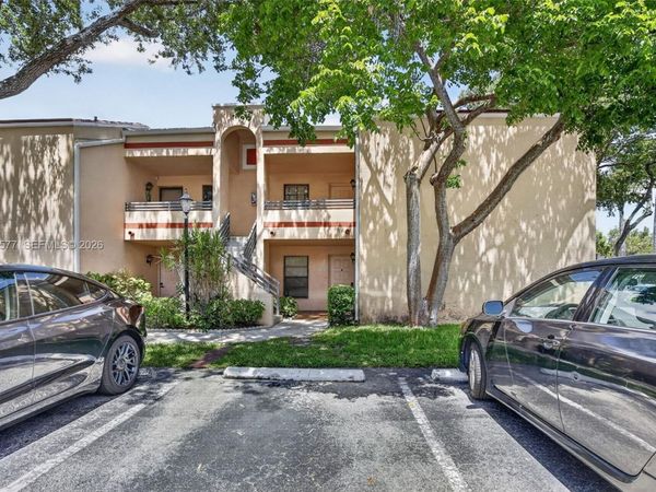 11931 NW 11th St , Unit 11931, Pembroke Pines, FL 33026