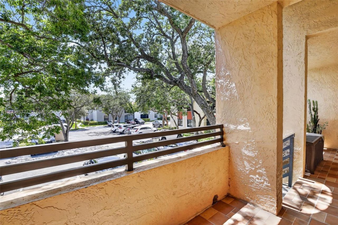 11931 NW 11th St, Unit 11931, Pembroke Pines, FL 33026 Photo