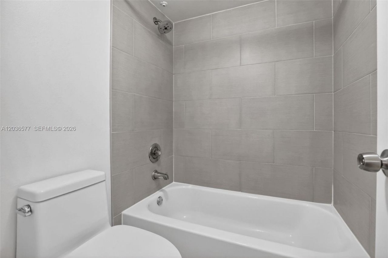 11931 NW 11th St, Unit 11931, Pembroke Pines, FL 33026 Photo