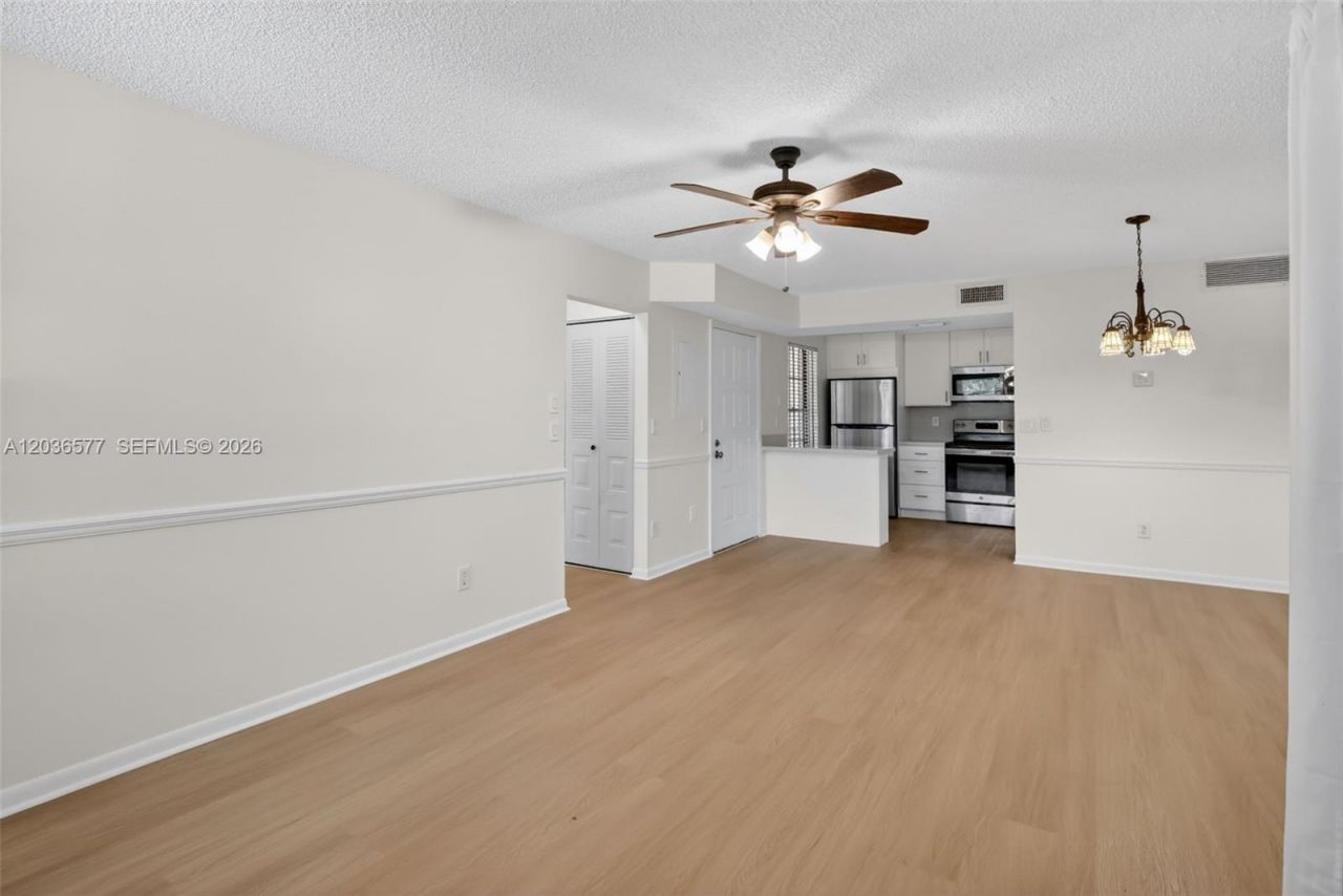 11931 NW 11th St, Unit 11931, Pembroke Pines, FL 33026 Photo