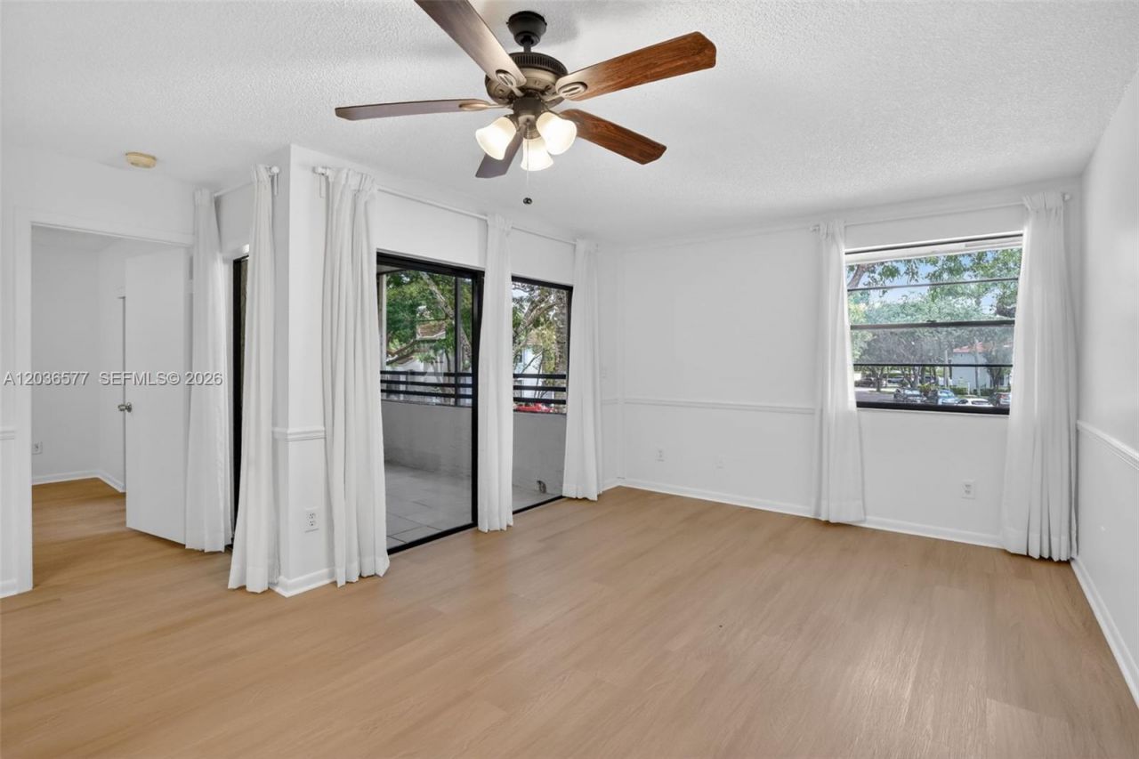 11931 NW 11th St, Unit 11931, Pembroke Pines, FL 33026 Photo
