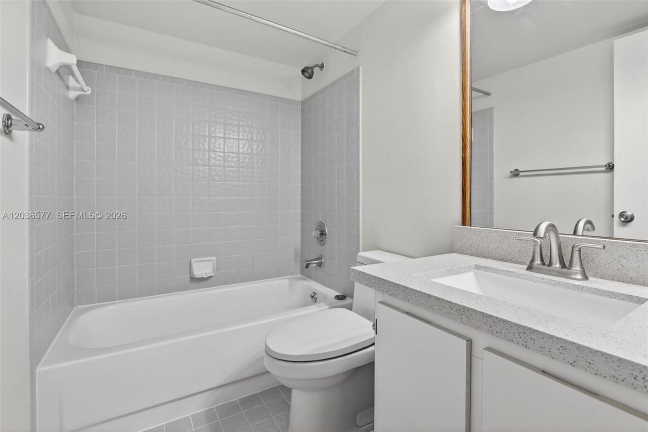 11931 NW 11th St, Unit 11931, Pembroke Pines, FL 33026 Photo