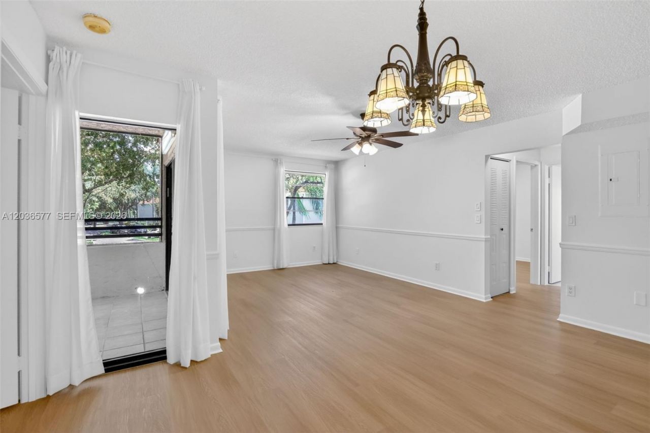 11931 NW 11th St, Unit 11931, Pembroke Pines, FL 33026 Photo
